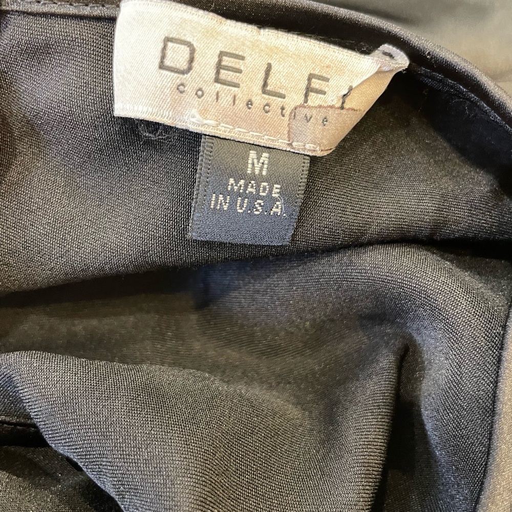 DELFI Collective Long Sleeve Satin Gown, M - Picture 4 of 11